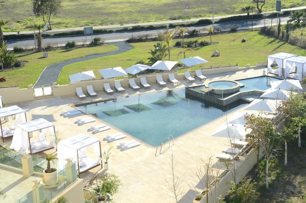 E-Hotel Spa & Resort ペリヴォリア Cyprus thumbnail